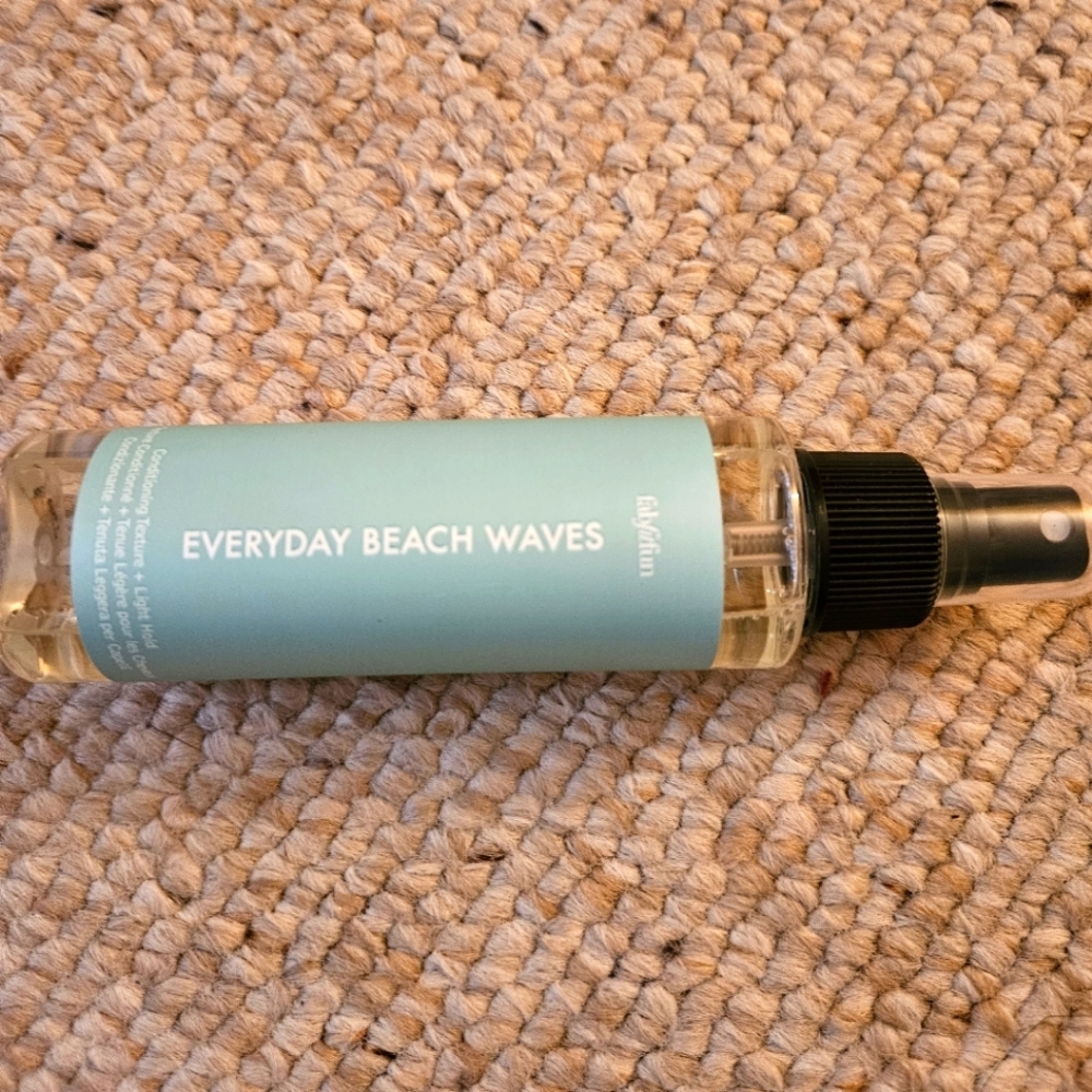 Everyday Beach Waves NWT